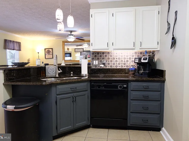 1000 Elbridge Way — Photo 8