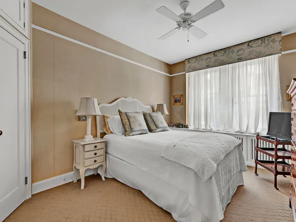 455 East 51st Street image 8 of 16