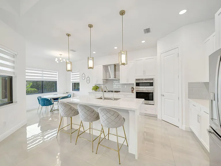 12055 Lake Trail Ln — Photo 16