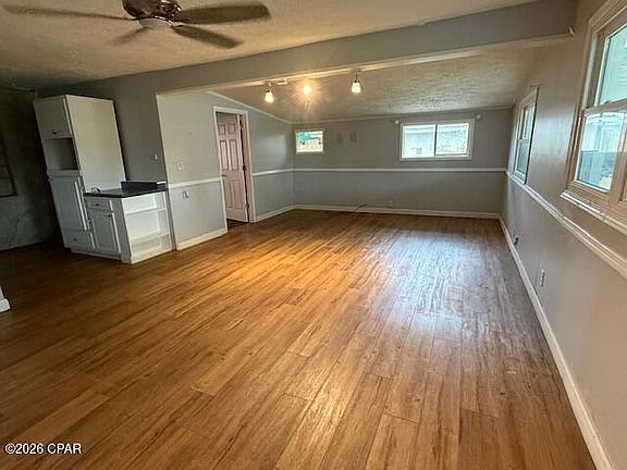3rd image of 3108 W 20th Ct