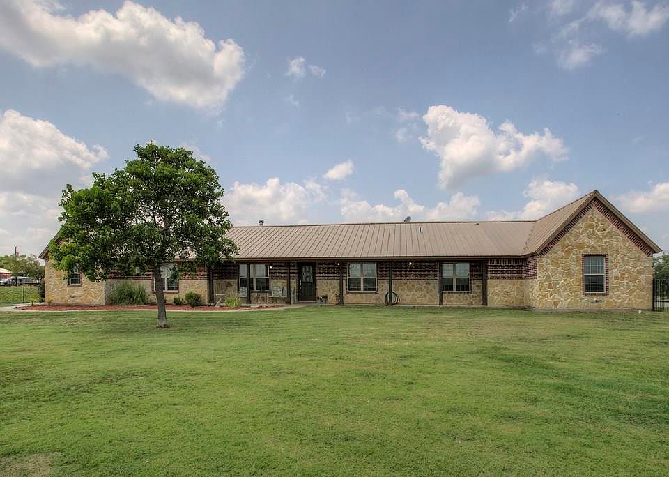 1st image of 4828 County Road 2660