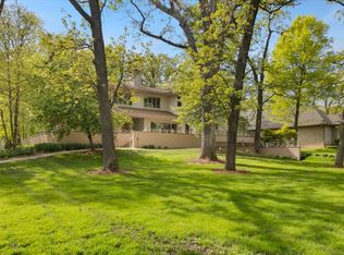3464 Old Mill Rd, Highland Park, IL 60035