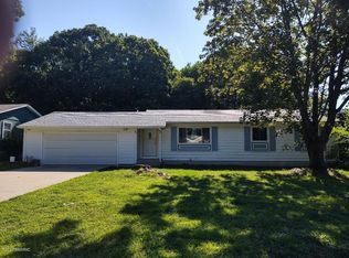1490 Baywicke Dr SE, Lowell, MI 49331