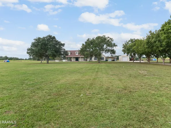 2035 Beatrice Rd, Church Point, LA 70525