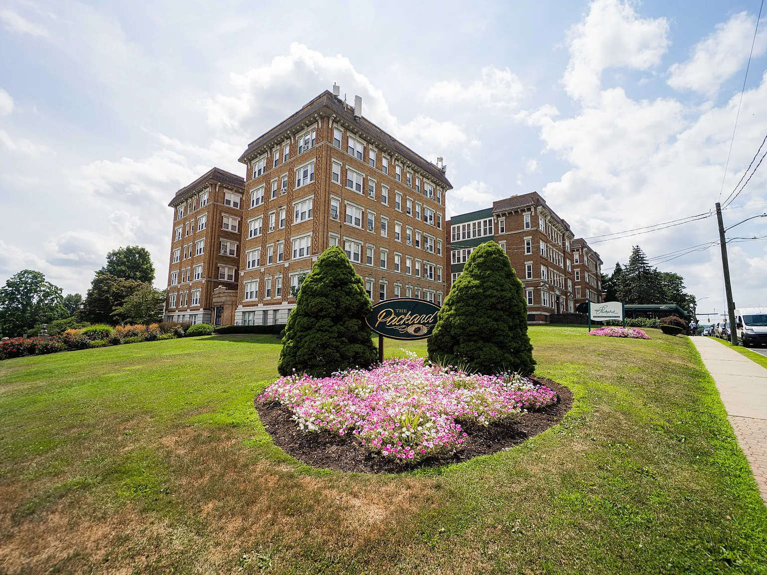 Packard West Hartford — Photo 2