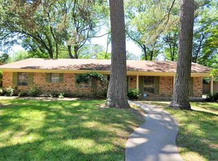 1911 Franklin Dr, Longview, TX 75601