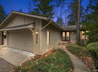2275 Forest Gln, West Bloomfield, MI