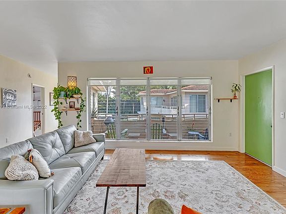 4th image of 70 Park Dr APT 6