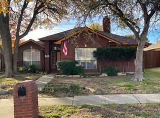 813 Stone Trail Dr, Flower Mound, TX 75028