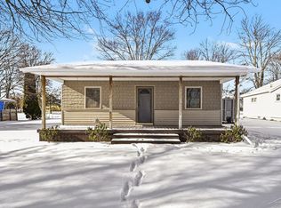 122 S East St, Vassar, MI 48768