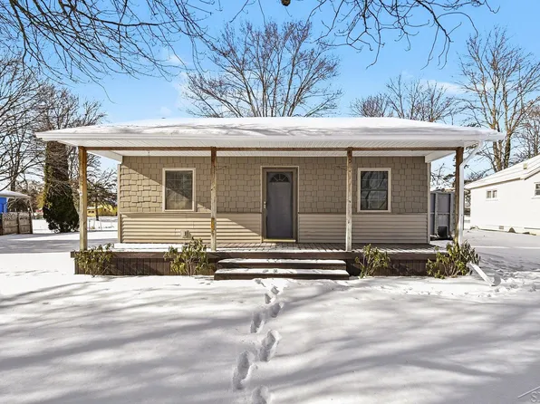 122 S East St, Vassar, MI 48768