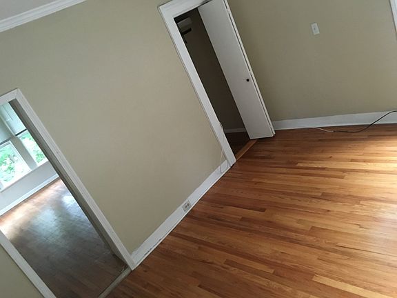 4th image of 141 Millville Ave