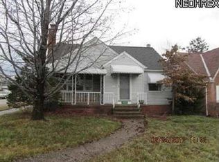 4322 Woodway Rd, Parma, OH 44134