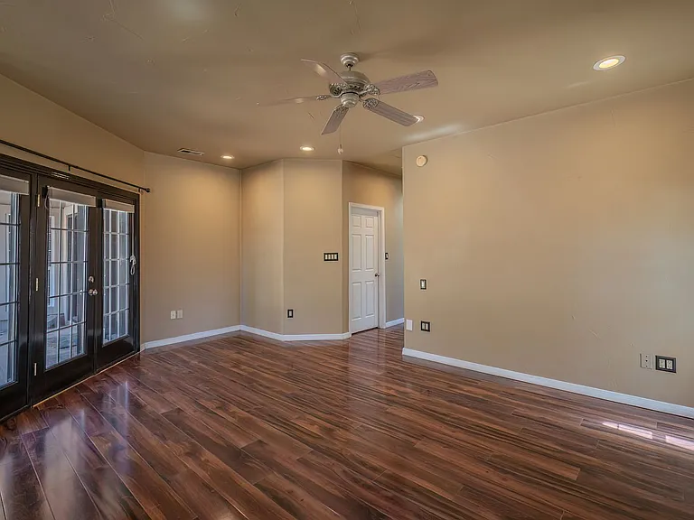 111 Coker Ln — Photo 32