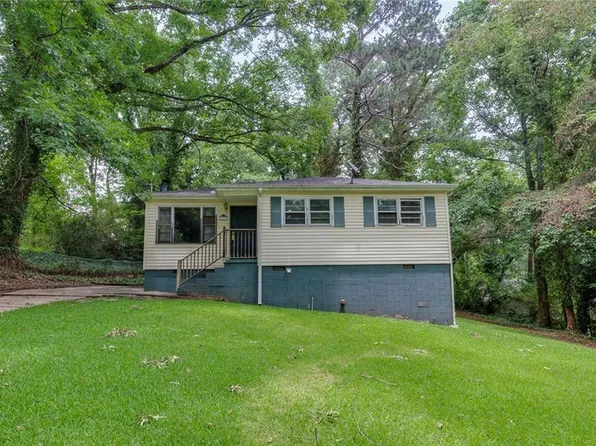 629 Hickory Trl SE, Mableton, GA 30126