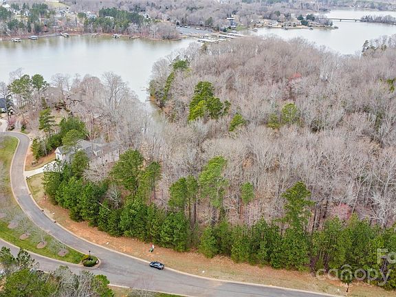 3rd image of 3224 Ashwood Park Dr #295
