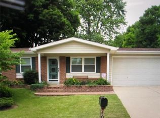 409 Ken Dr, Saint Charles, MO 63301