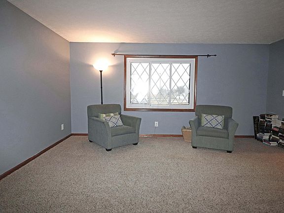 3rd image of 8850 Education Dr NW