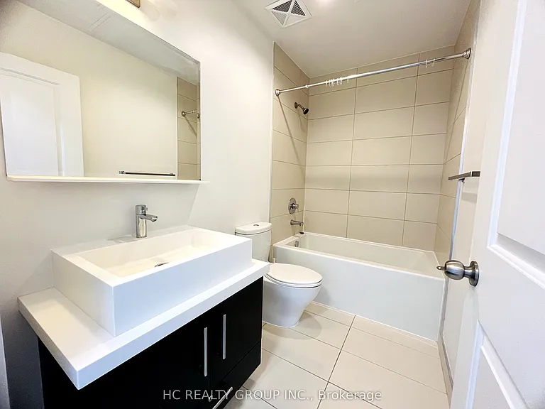 1080 Bay St #4406 — Photo 11