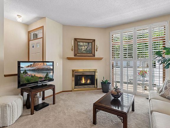 5th image of 17904 Cobblestone Way #37