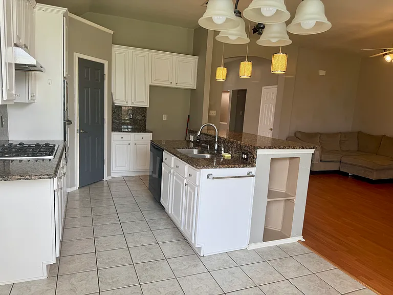 301 Mimosa Dr — Photo 23