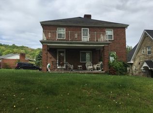 1001 Breezemont Dr, Charleston, WV 25302