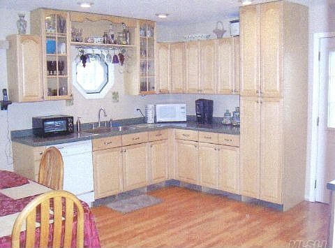 1st image of 15 Eagle Ln