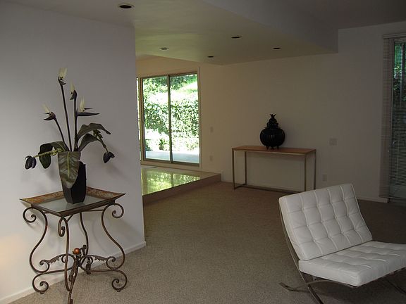 2nd image of 2032 N Beverly Dr