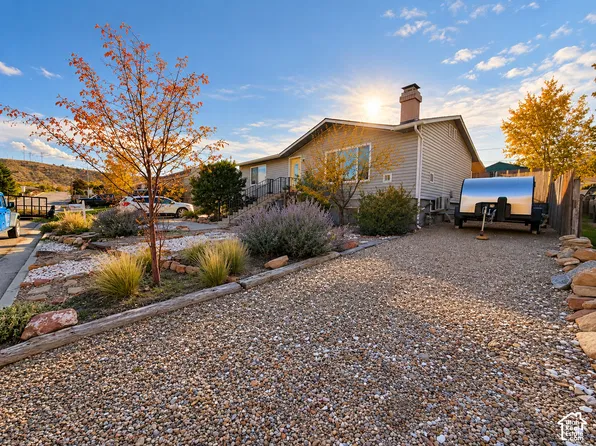 210 S 1st Ave, Helper, UT 84526