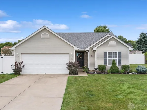 7252 Pinewood Dr, Carlisle, OH 45005
