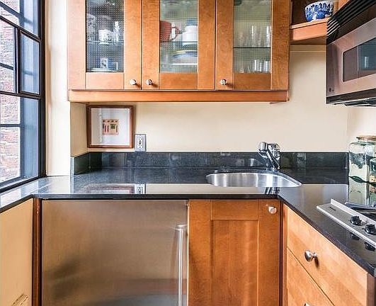 4th image of 81 Irving Pl APT 8E
