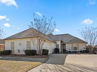 233 Rockbridge Dr, Madison, MS 39110