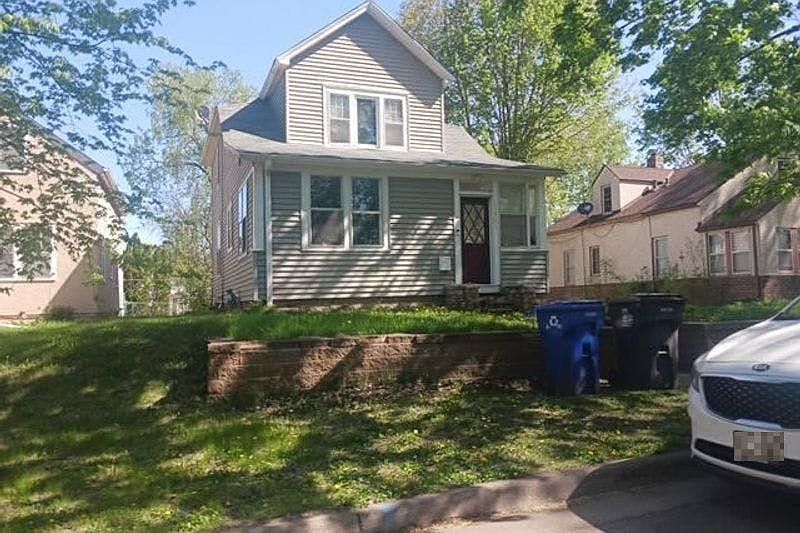 1st image of 1353 4th St E