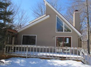 7474 Leila Ct, Tobyhanna, PA