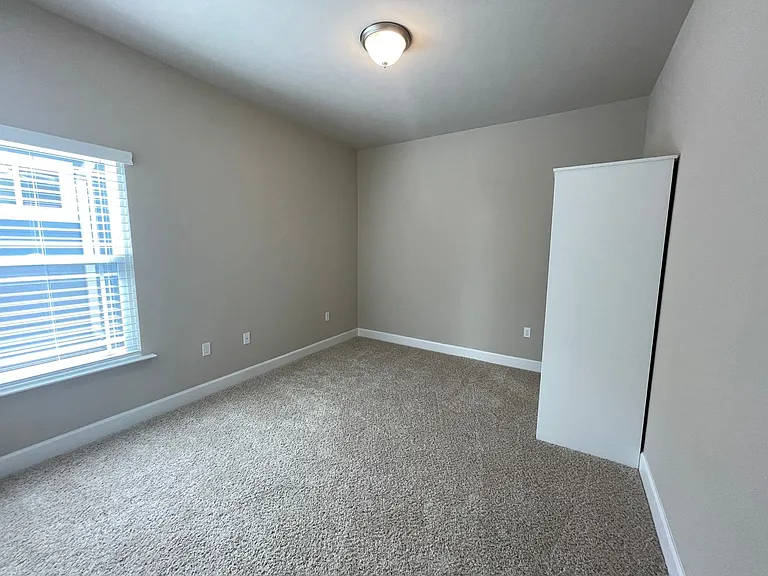 9412 SW 67th Ln — Photo 9