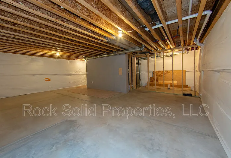 1031 Old Town Ln #1 — Photo 33