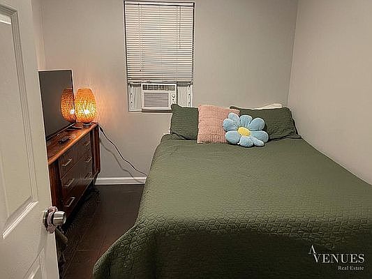 3rd image of 966 Greene Ave APT 1