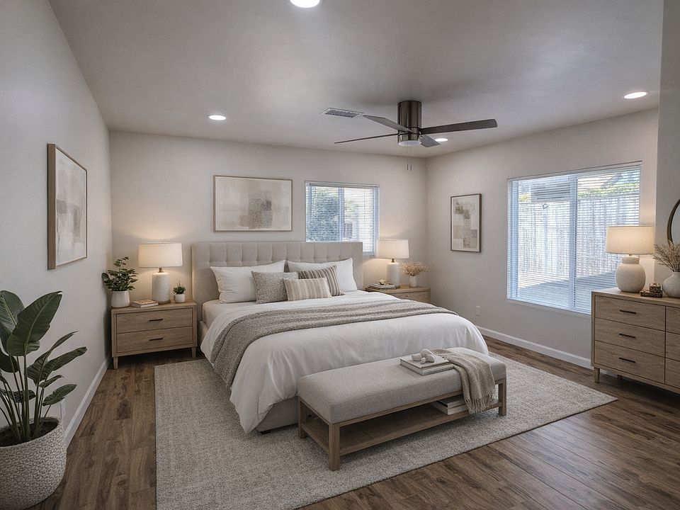 Bedroom (virtually staged)