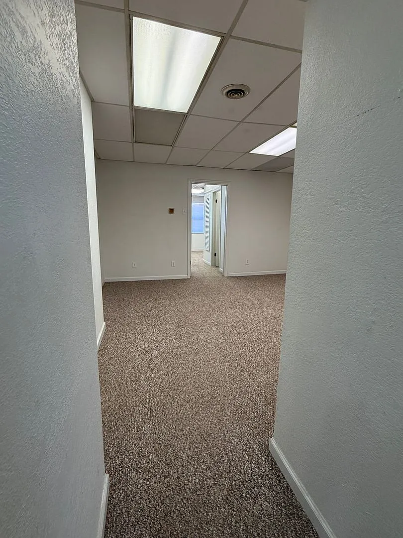 126 S. Main St. — Photo 4