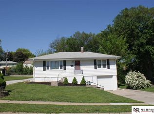 2302 S 49th St, Omaha, NE 68106