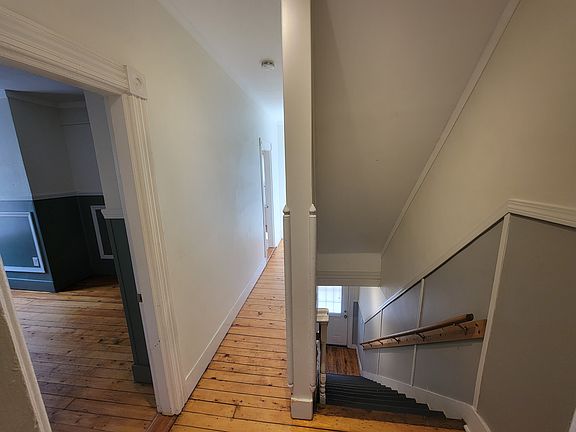 3rd image of 519 Union St