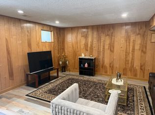 7428 Mason Ln, Falls Church, VA 22042