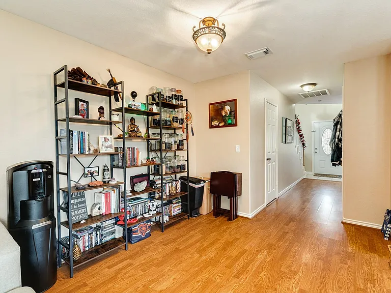 7903 Masters Rd — Photo 9