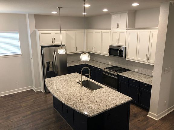 4th image of 8739 Mangham St