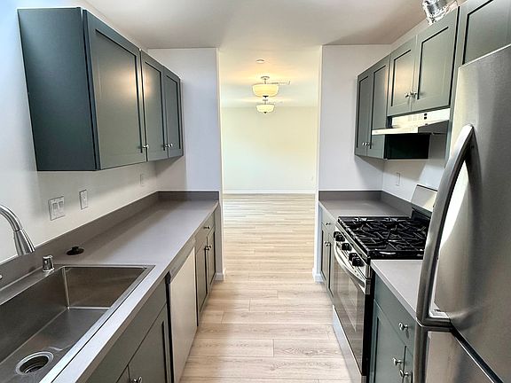 2nd image of 14606 Gilmore St #5