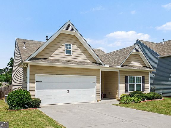 2nd image of 55 Monarch Ct