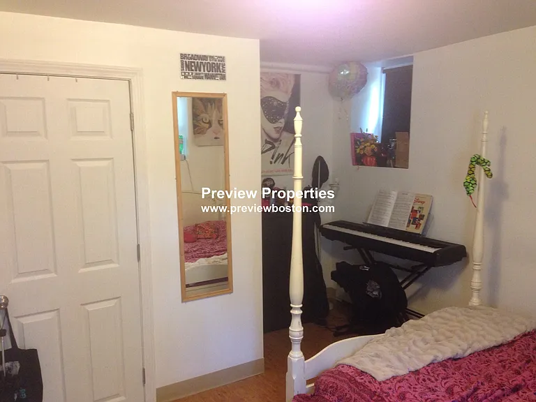 17A Putnam Ave — Photo 12