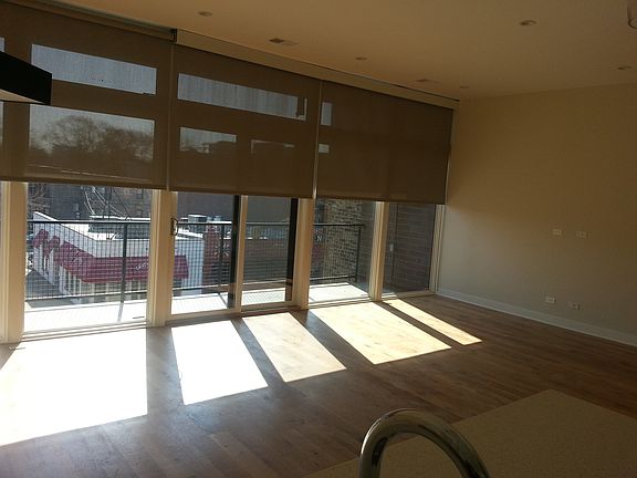 5th image of 3426 N Southport Ave