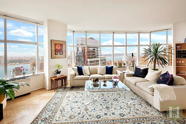 Sold by Halstead Real Estate | media 8