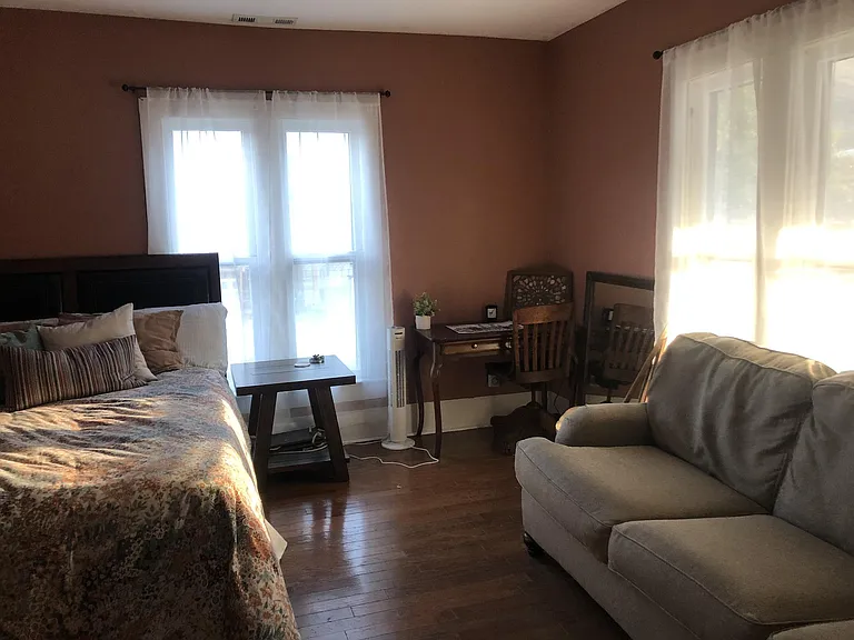 2909 Noah St — Photo 6
